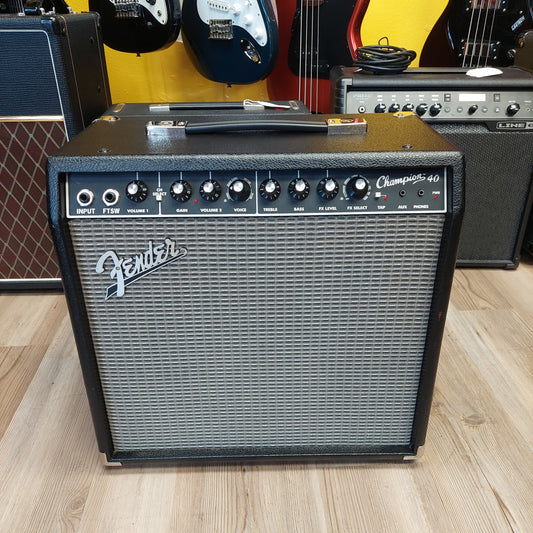 Fender Champion 40 Guitar Amplifier (USED) SN# CGPH20003348