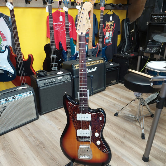 2015 SQUIER VINTAGE MODIFIED JAZZMASTER ELECTRIC GUITAR - SUNBURST SN# ICS15142100