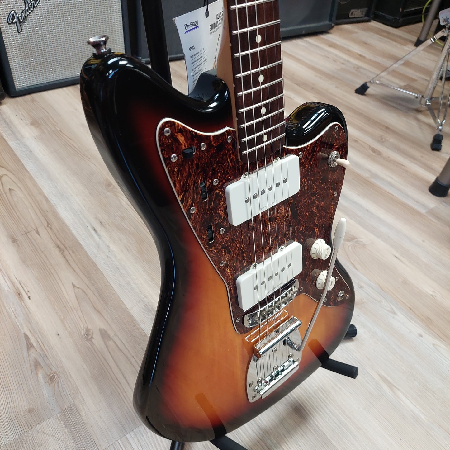 2015 SQUIER VINTAGE MODIFIED JAZZMASTER ELECTRIC GUITAR - SUNBURST SN# ICS15142100