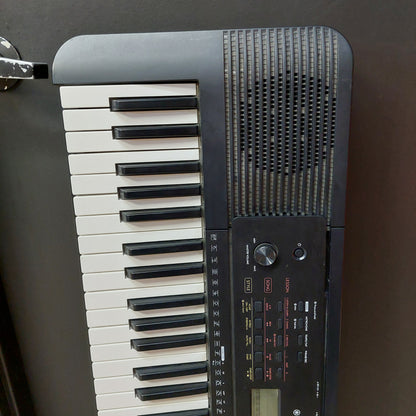 YAMAHA PSR-273 KEYBOARD (USED) SN# 21YEAX02171