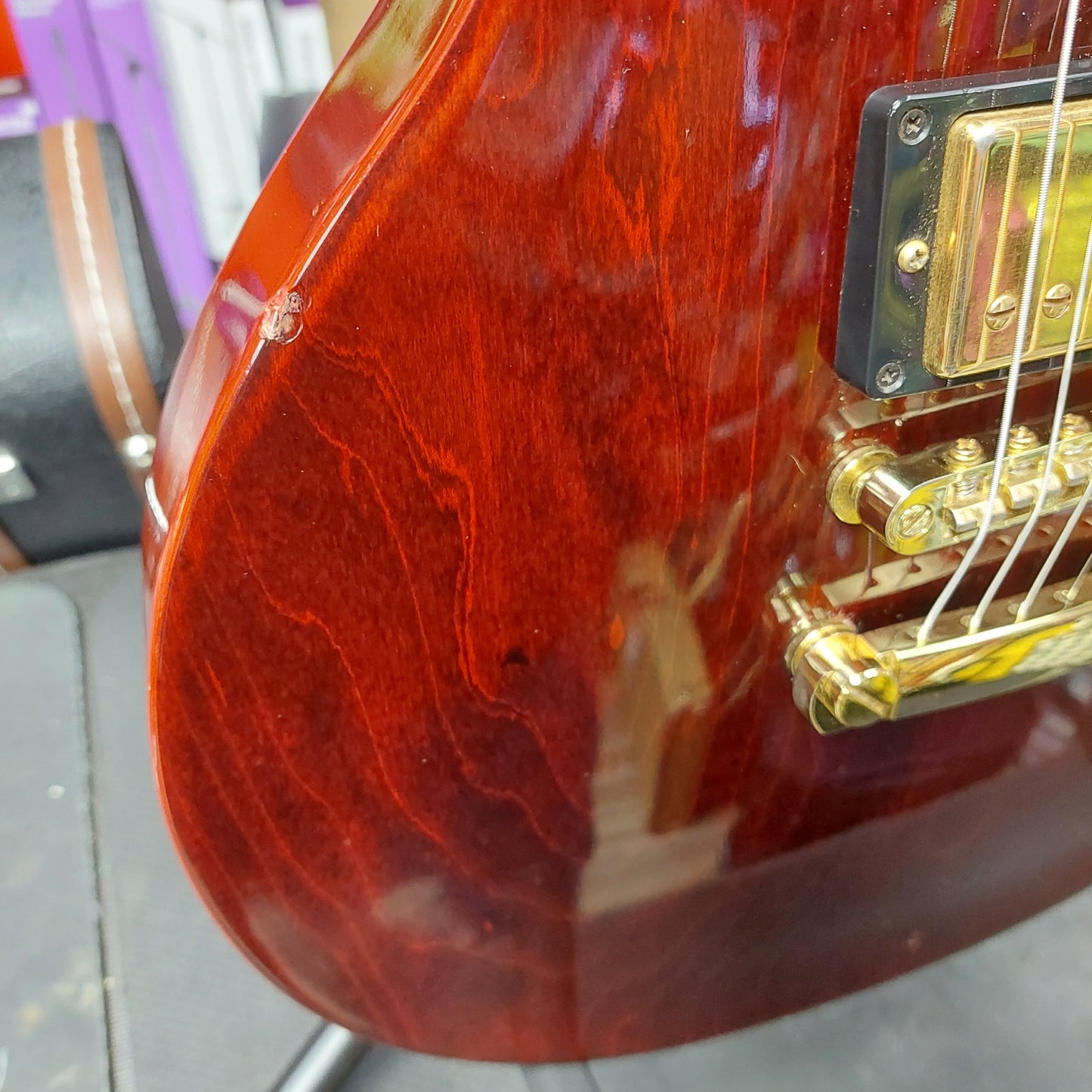 2009 Gibson Les Paul Studio Electric Guitar - Cherry w/ Gibson USA Hard Case SN# 030090434