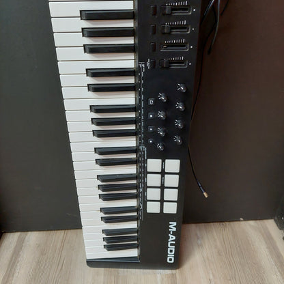 M-Audio Oxygen 61 Midi Keyboard (USED) "Sold As Is" (Power Button Stuck on On Position & Missing 1 Slider Knob) SN# (21)B5210544062