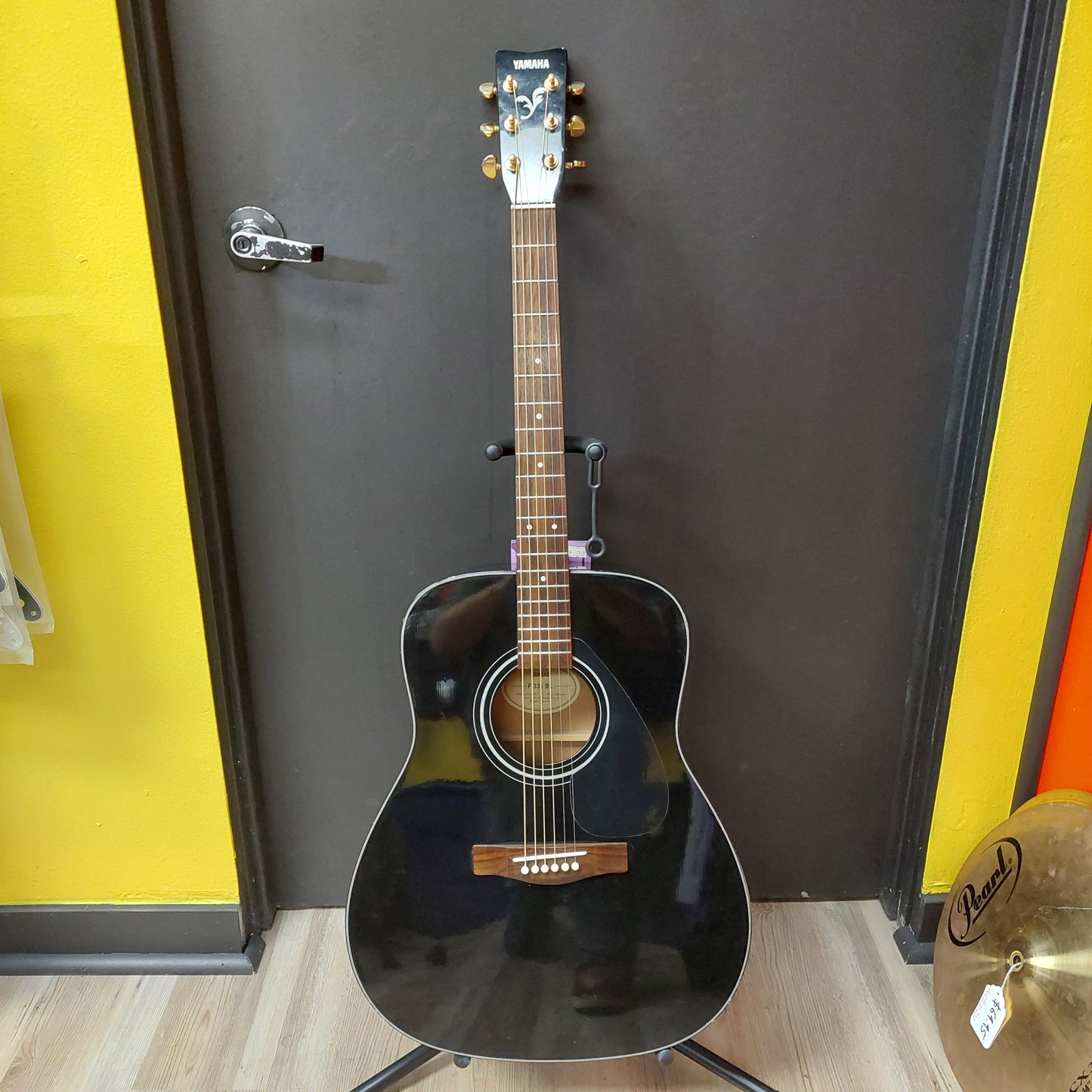1998 Yamaha F335 BL 6-String Acoustic Guitar - Black Gloss SN# OMO244416