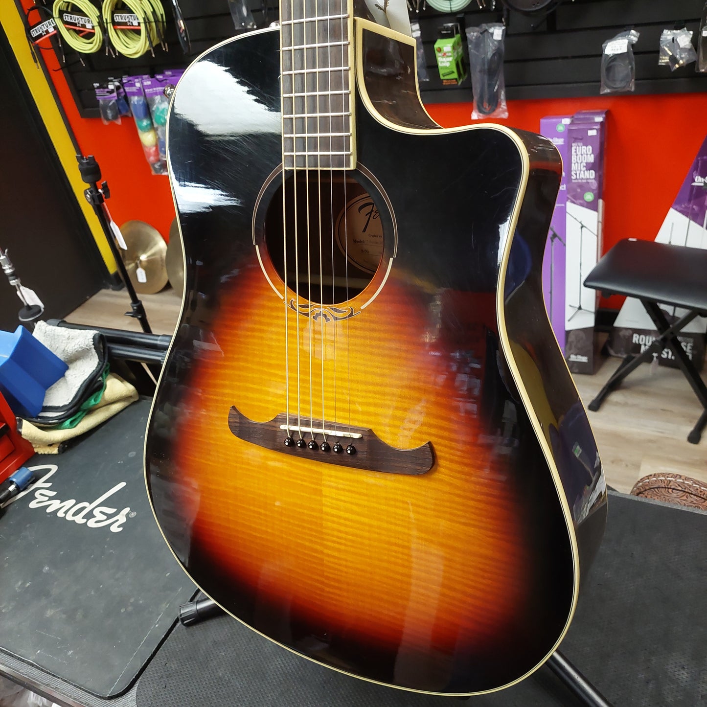 2017 Fender T-Bucket 300-CE Acoustic/Electric Guitar - Sunburst SN# IWA1715621