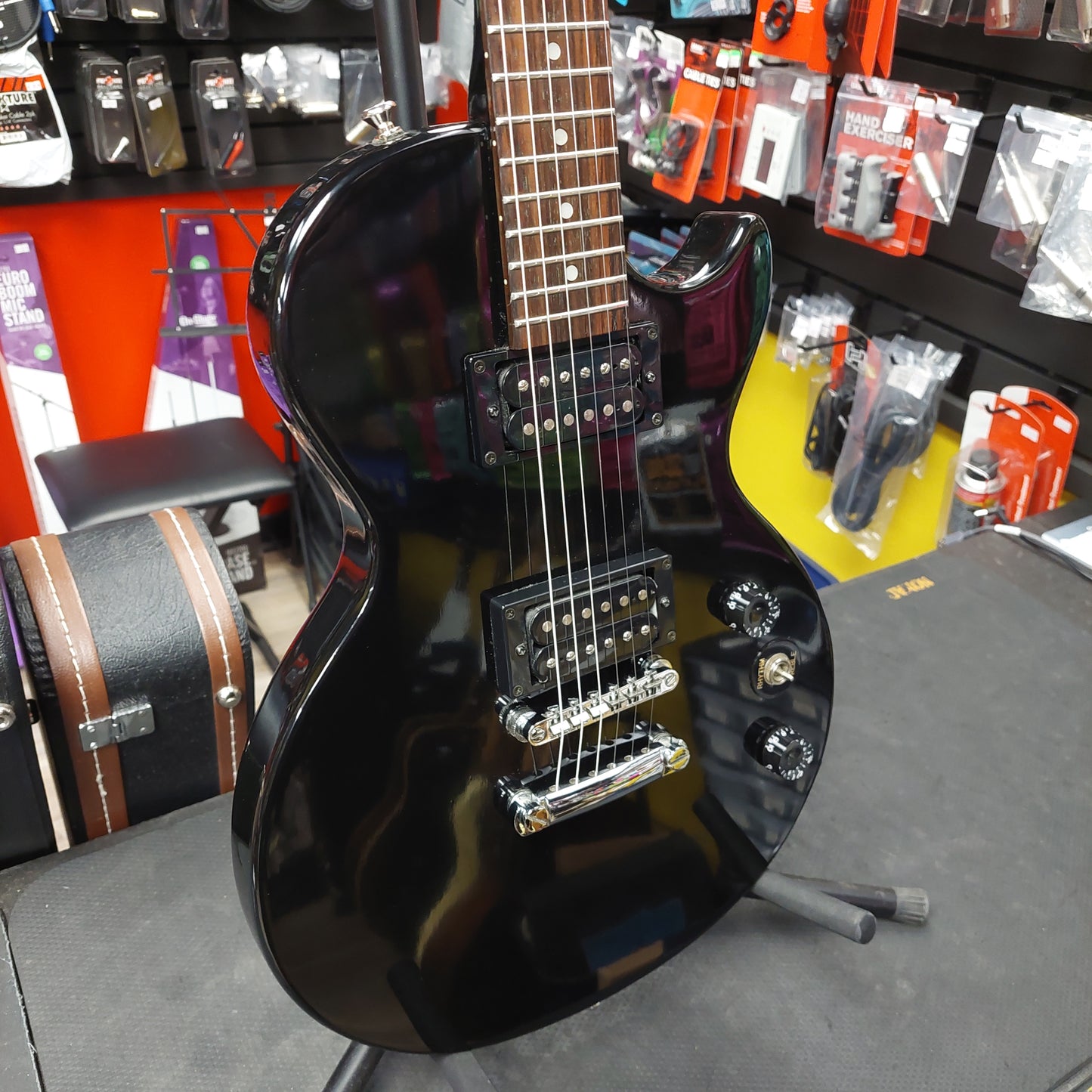 Epiphone Special Les Paul Electric Guitar - Black (USED) SN# 098121113