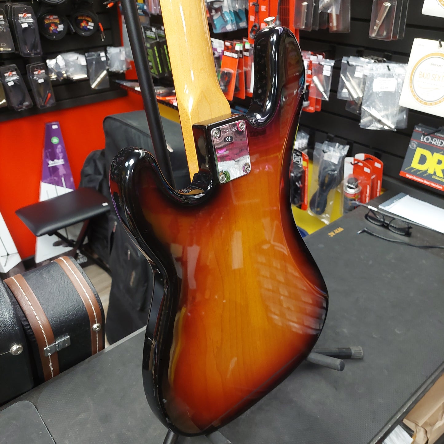 2002 Fender American Vintage '62 Precision Bass, Rosewood Fingerboard, 3-Color Sunburst SN# V138025