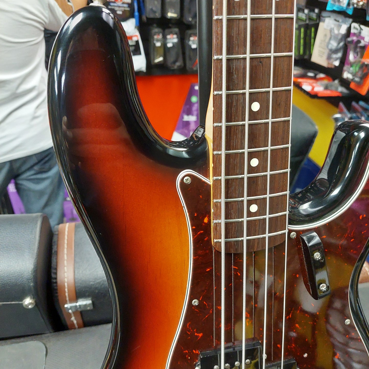 2002 Fender American Vintage '62 Precision Bass, Rosewood Fingerboard, 3-Color Sunburst SN# V138025