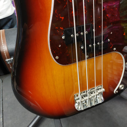 2002 Fender American Vintage '62 Precision Bass, Rosewood Fingerboard, 3-Color Sunburst SN# V138025