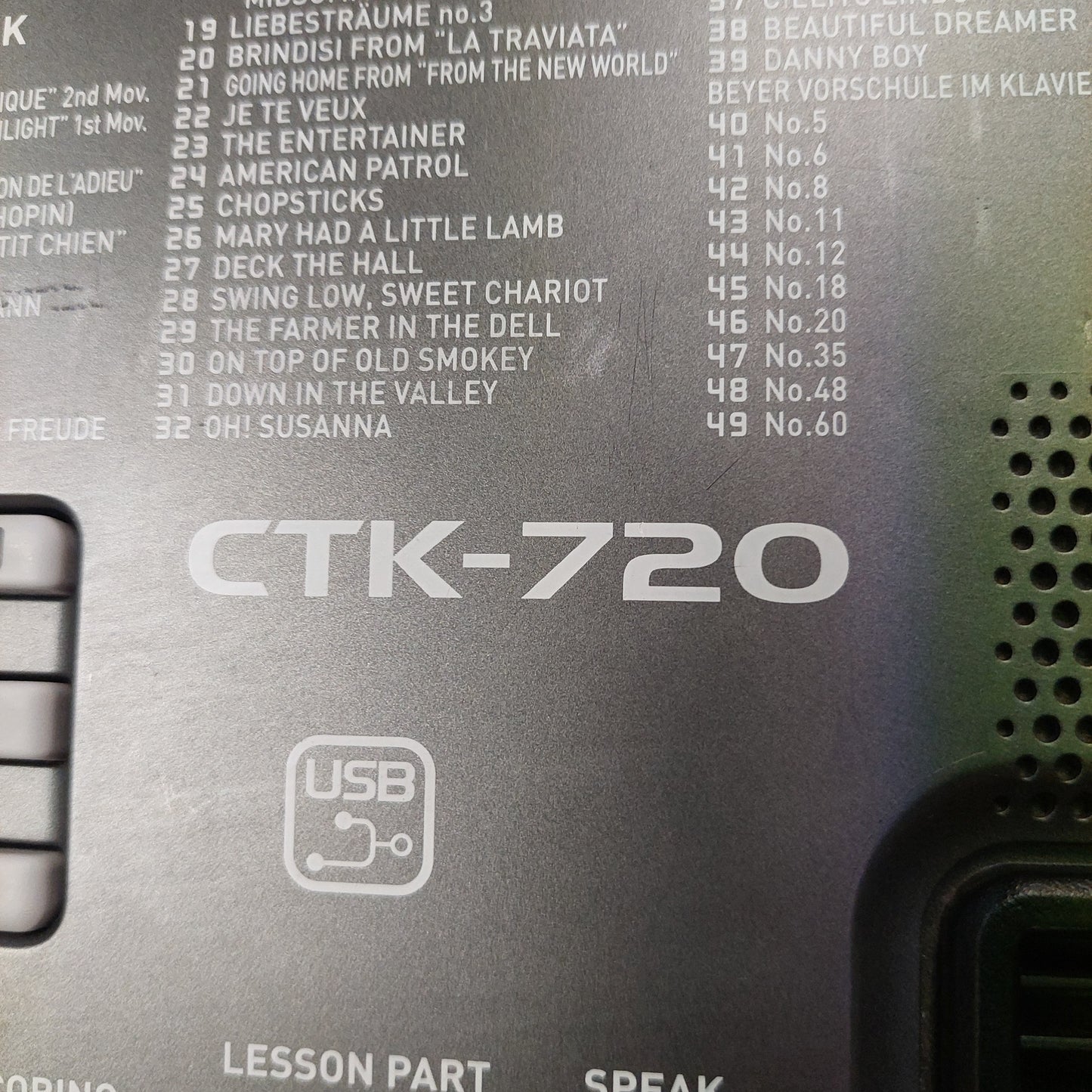 Casio CTK-720 61-Key Portable Keyboard w/ Power Supply & Windsor Gig Bag (USED)