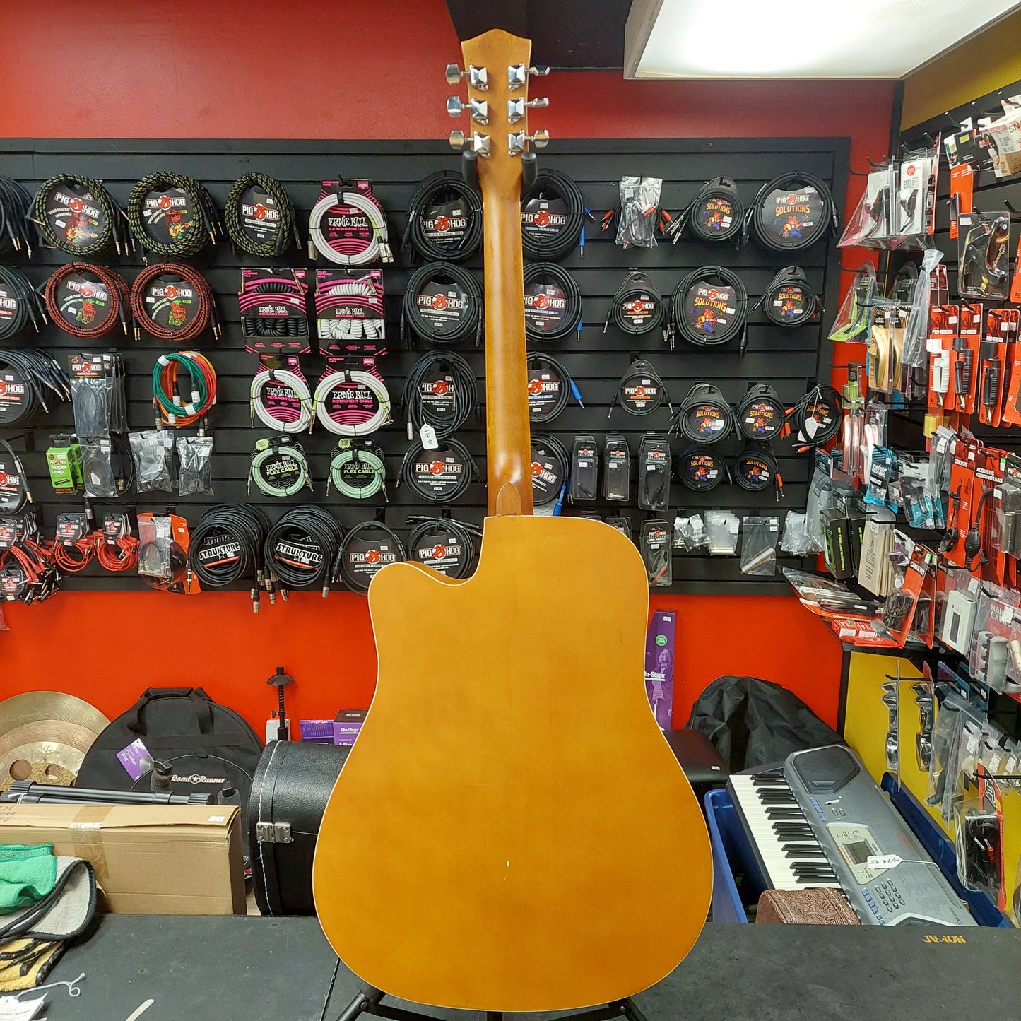 Dreadnought Cutaway Acoustic Guitar - Natural (USED)