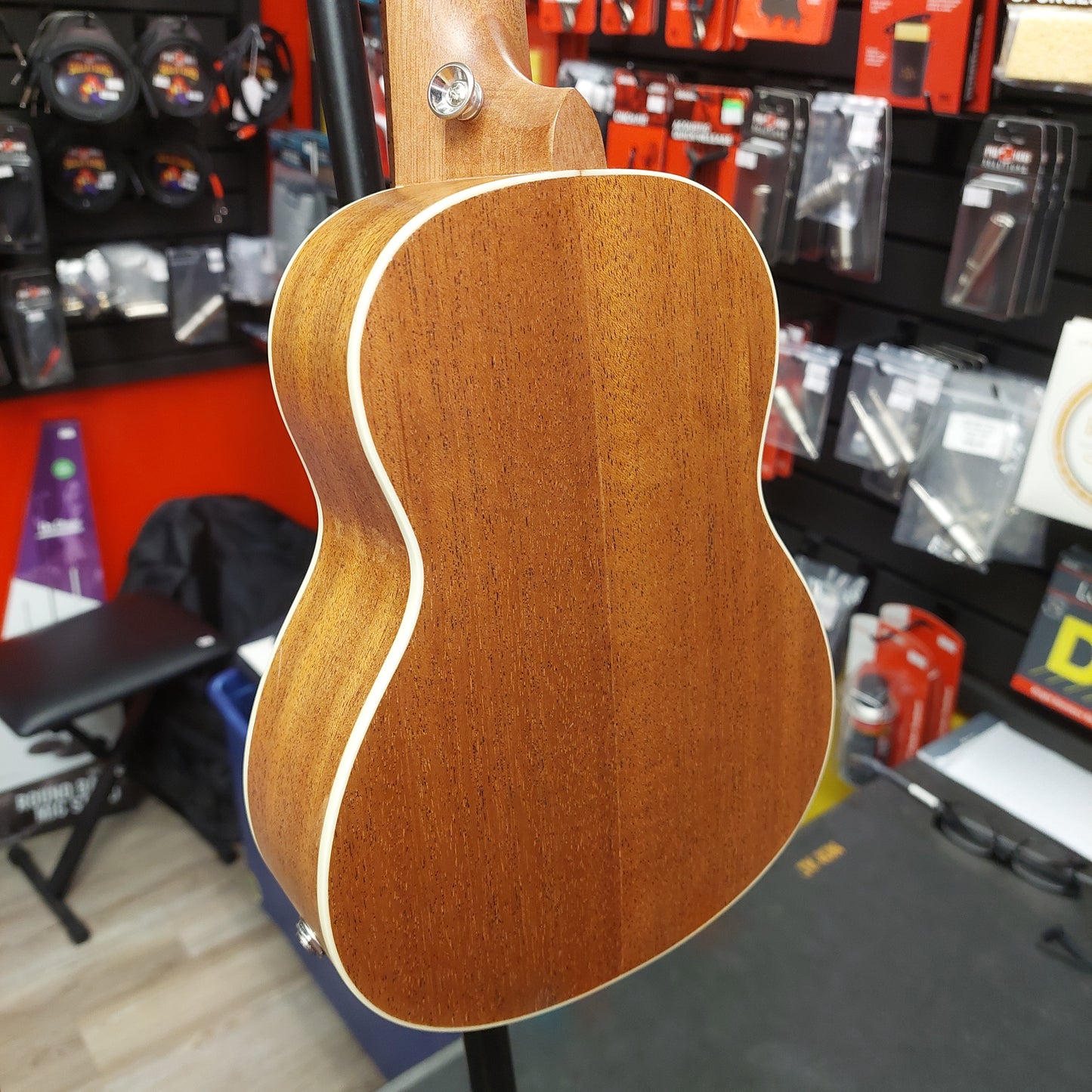Vangoa VU401 Soprano Ukulele - Mahogany w/ Vangoa Gig Bag