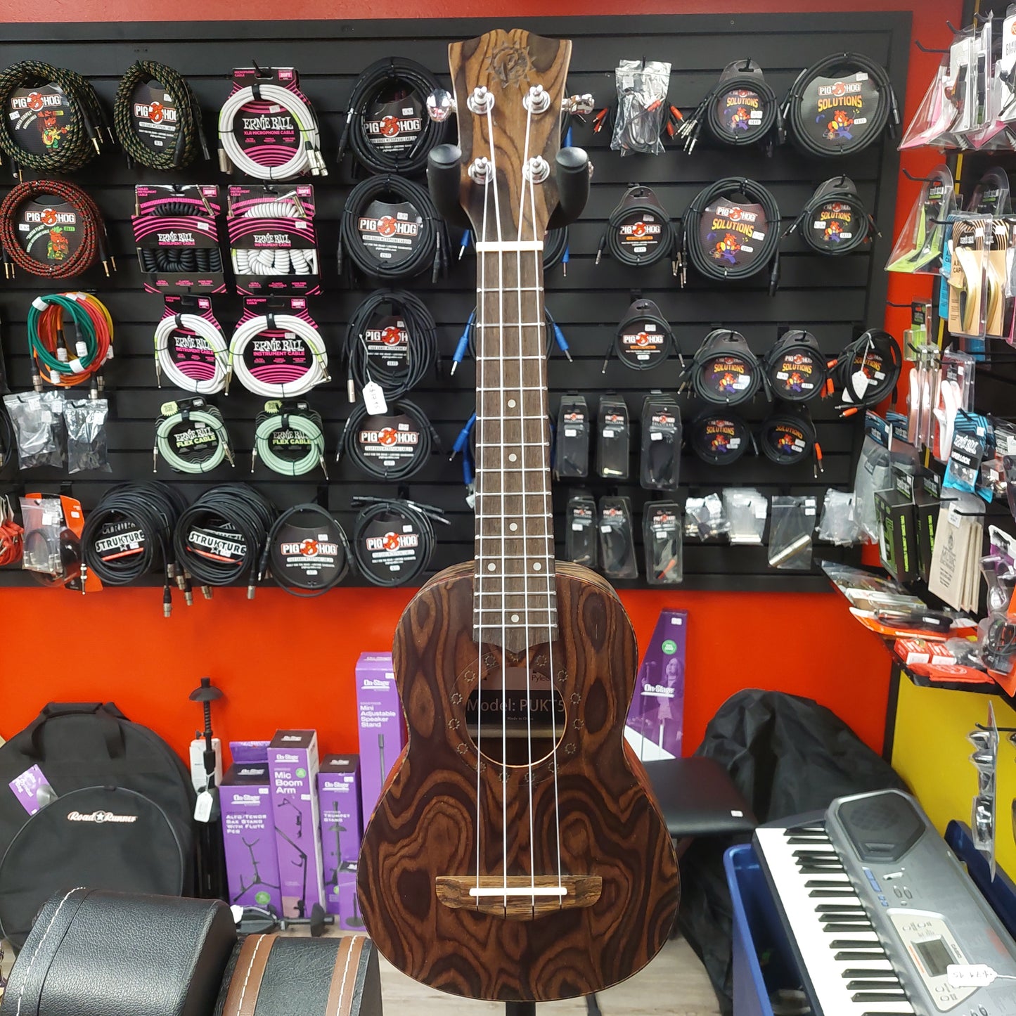 Pyle PUKT55 Soprano Ukulele - Mahogany w/ Flamed Brown Body & Pyle Slipcase