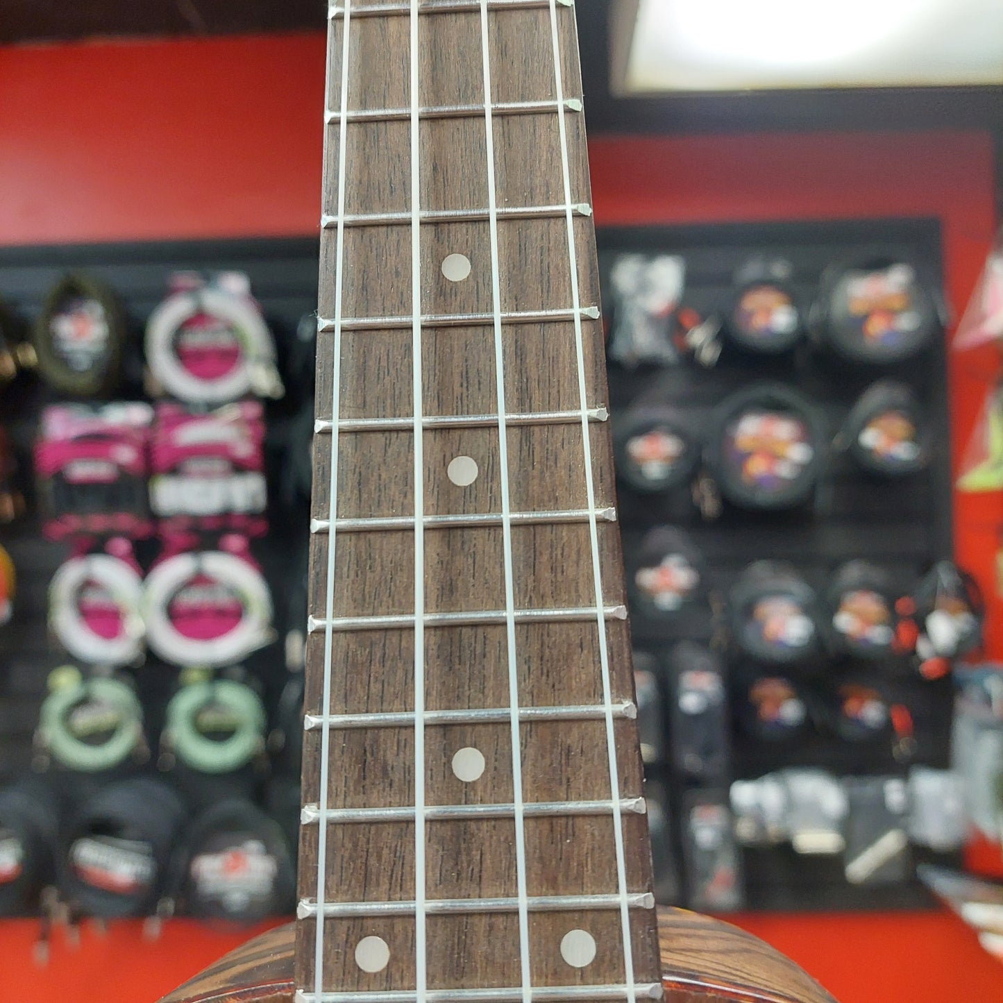 Pyle PUKT55 Soprano Ukulele - Mahogany w/ Flamed Brown Body & Pyle Slipcase