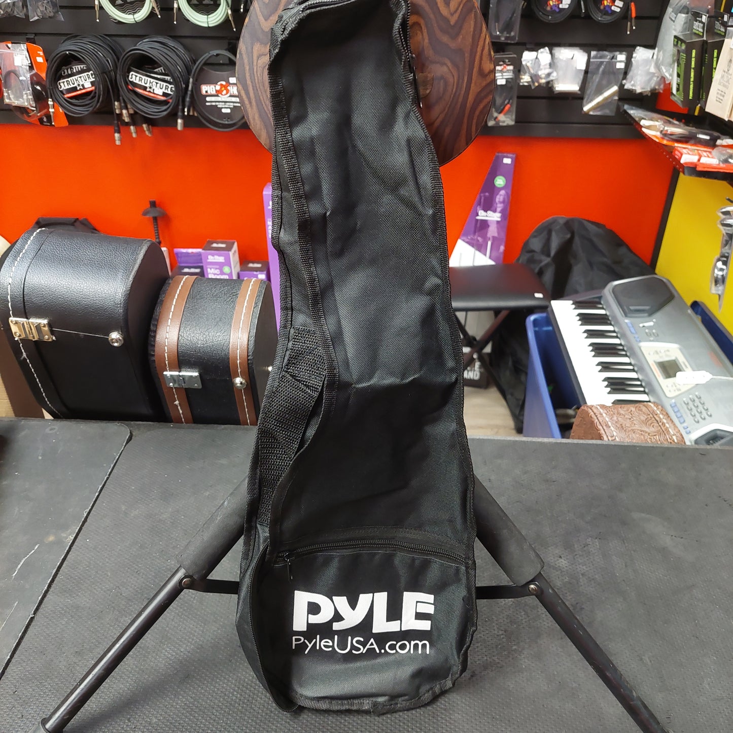 Pyle PUKT55 Soprano Ukulele - Mahogany w/ Flamed Brown Body & Pyle Slipcase