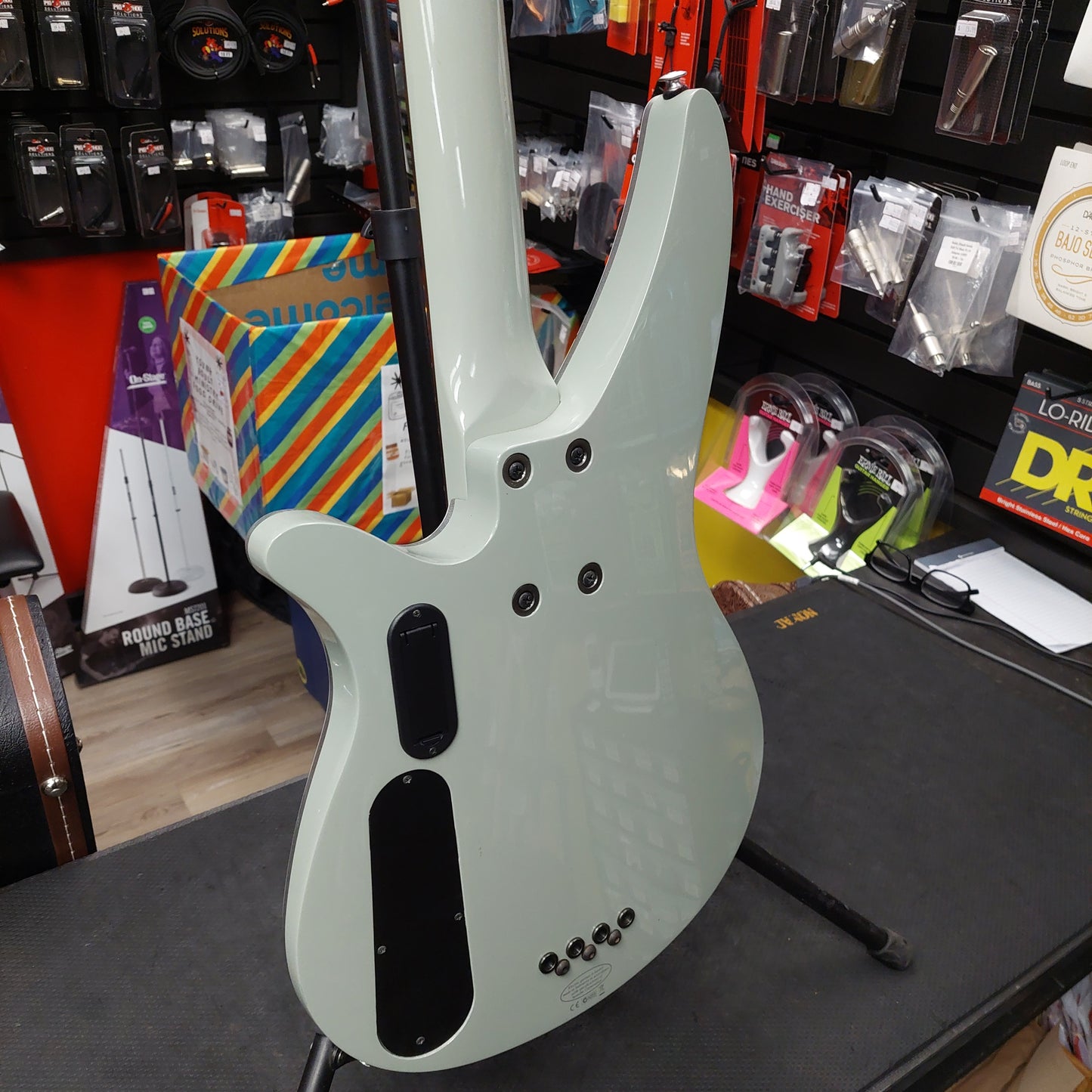 2000's Yamaha RBX A2 4-String Bass - White/Gray (USED) SN# 00J113186