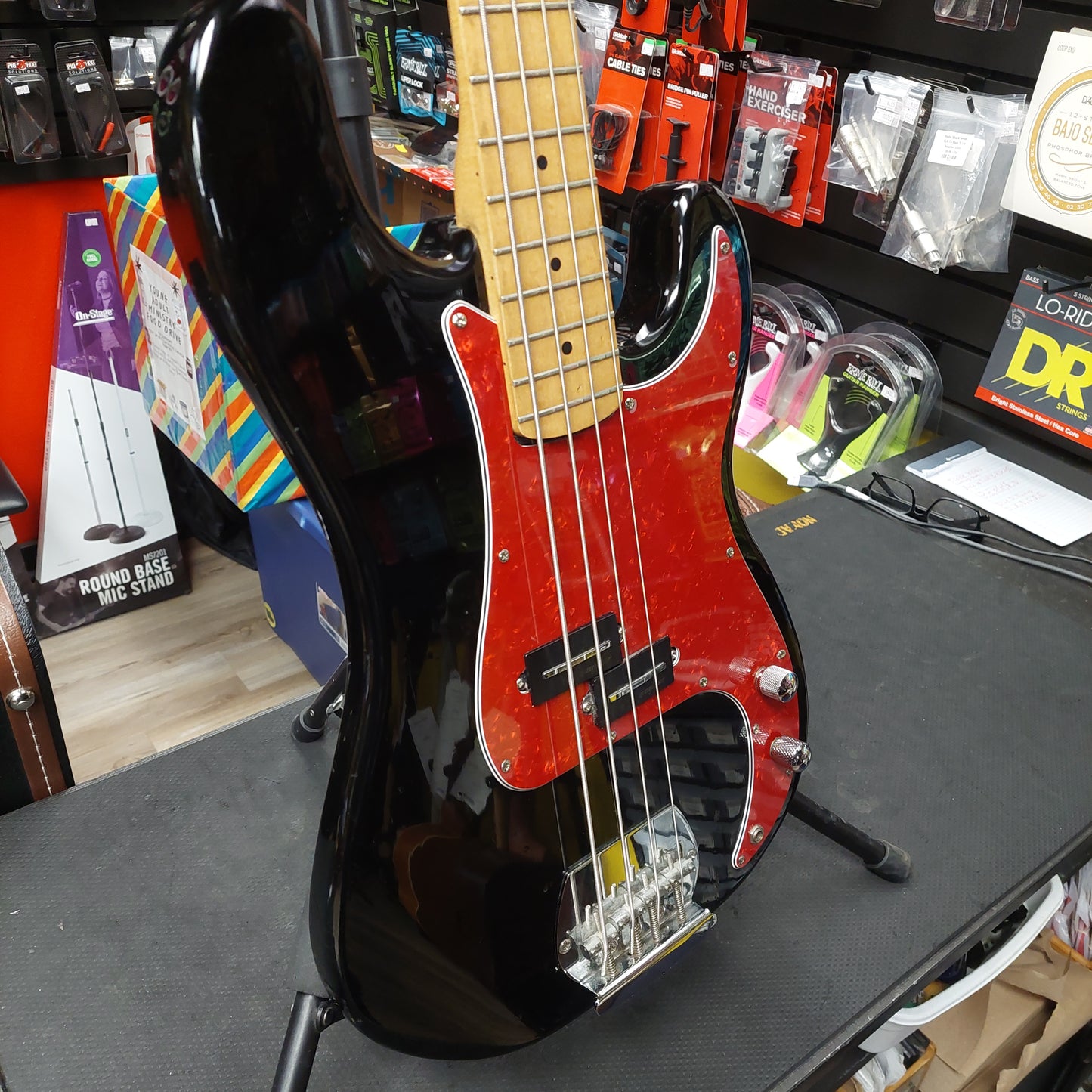 CORT 4-String P-Bass Black w/ Red Pickguard (USED) SN# 7125525