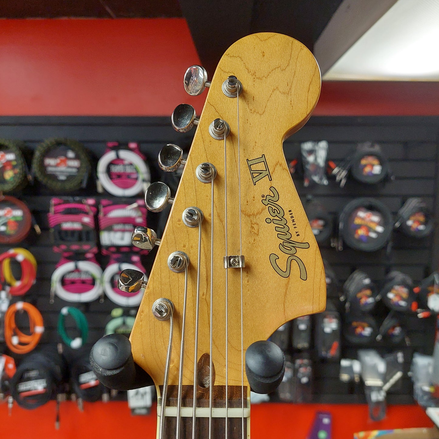 2021 Squier Classic Vibe Bass VI, Laurel Fingerboard, 3-Color Sunburst SN# ICSG21022768