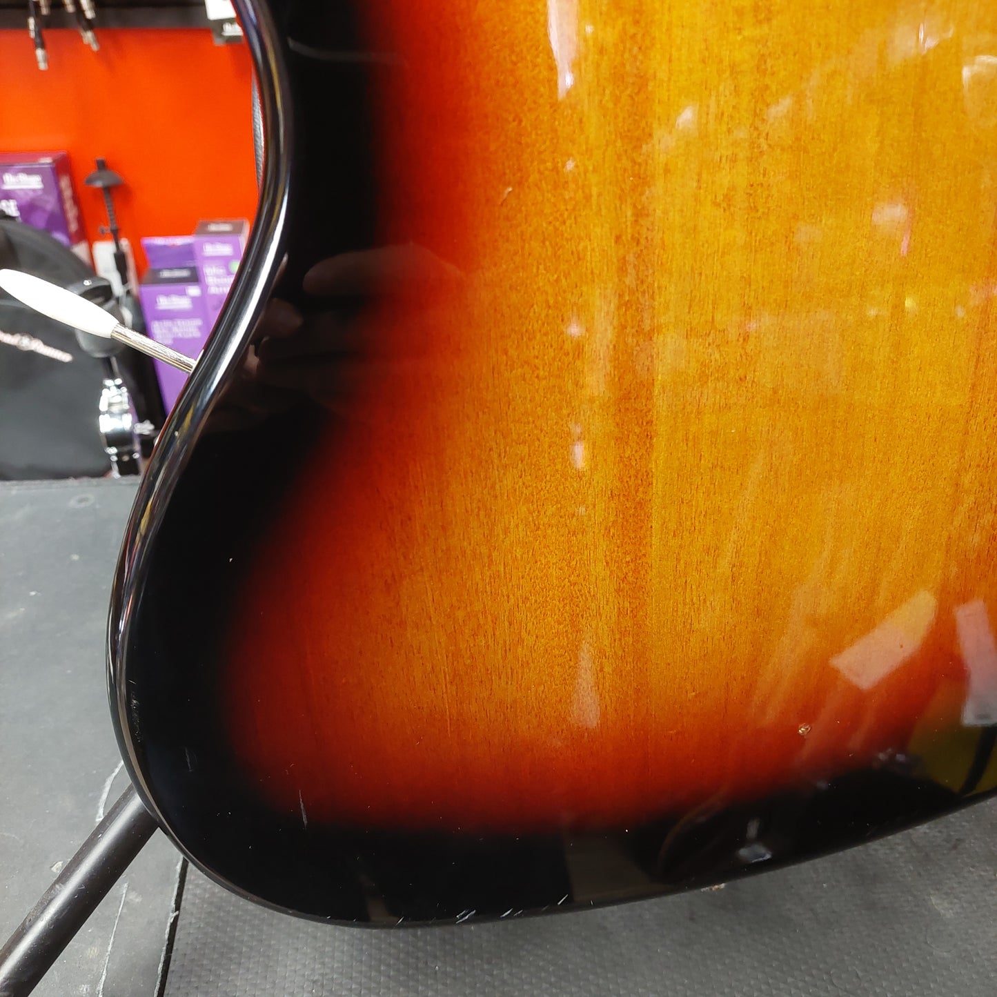 2021 Squier Classic Vibe Bass VI, Laurel Fingerboard, 3-Color Sunburst SN# ICSG21022768