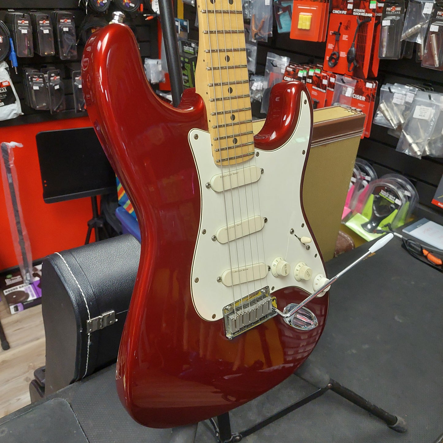1988 Fender Stratocaster Plus Electric Guitar - Candy Apple Red w/ Fender Hard Case "Made In USA" SN# E486416 "Not Original Tuners They Are Marked Fender Japan"