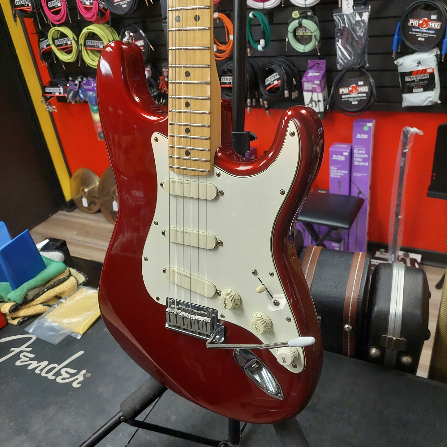 1988 Fender Stratocaster Plus Electric Guitar - Candy Apple Red w/ Fender Hard Case "Made In USA" SN# E486416 "Not Original Tuners They Are Marked Fender Japan"