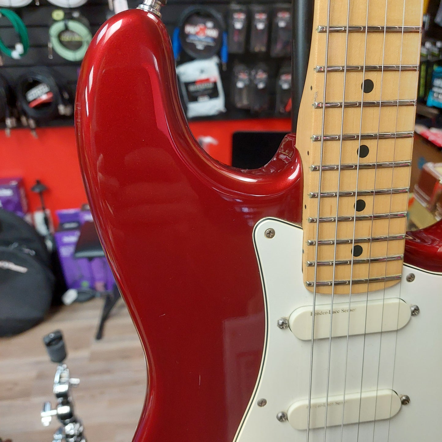 1988 Fender Stratocaster Plus Electric Guitar - Candy Apple Red w/ Fender Hard Case "Made In USA" SN# E486416 "Not Original Tuners They Are Marked Fender Japan"