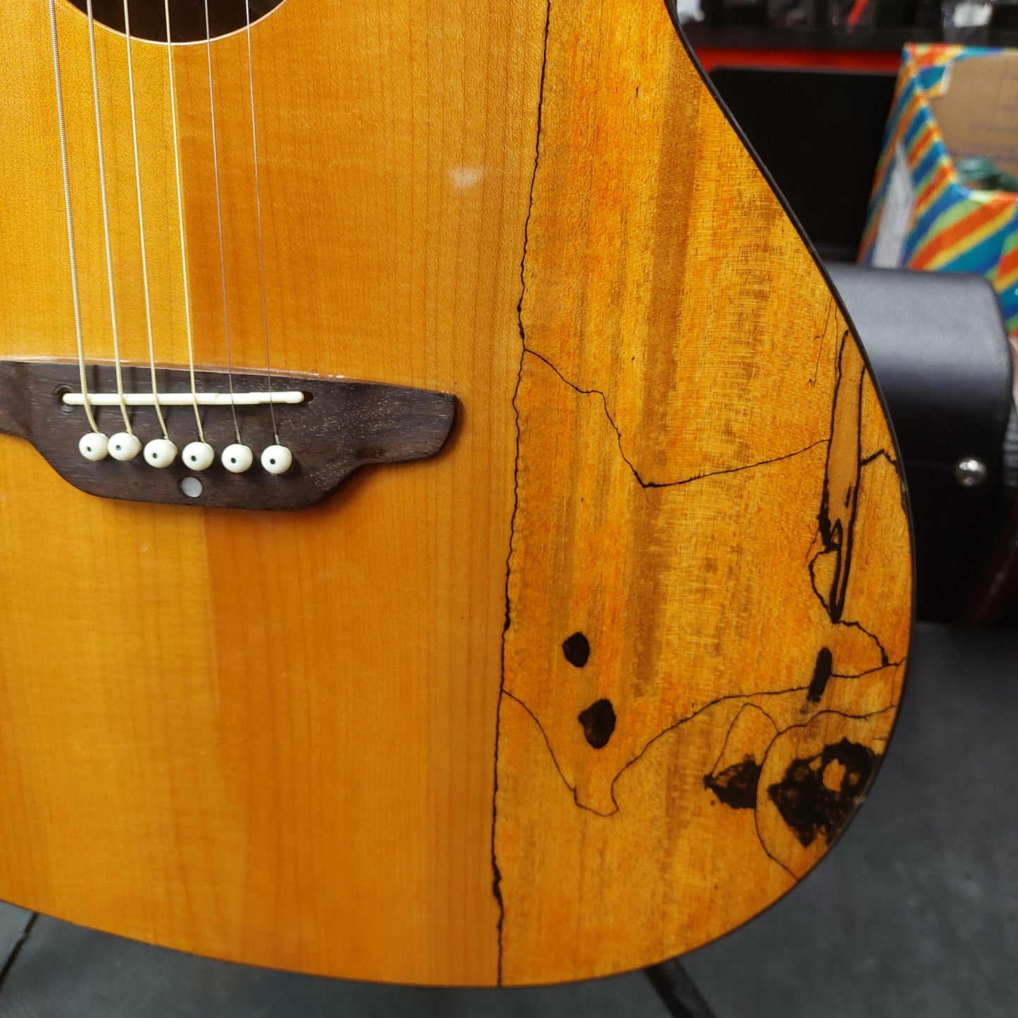 Luna Gypsy Spalt Grand Concert Acoustic/Electric Guitar - Natural Gloss SN# KH160901361