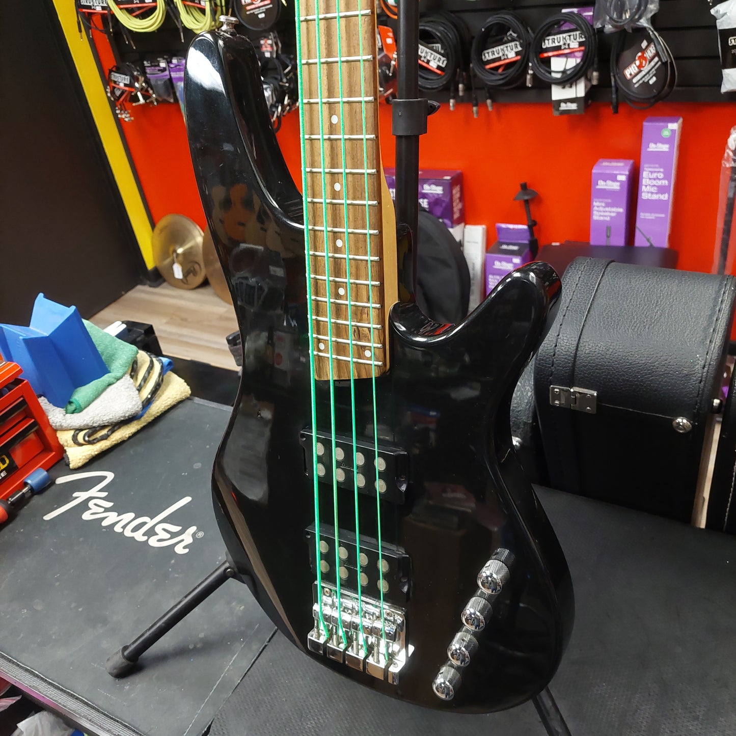 2000's SDGR by Ibanez SRX300 4-String Bass Guitar - Black Gloss SN# I041122749