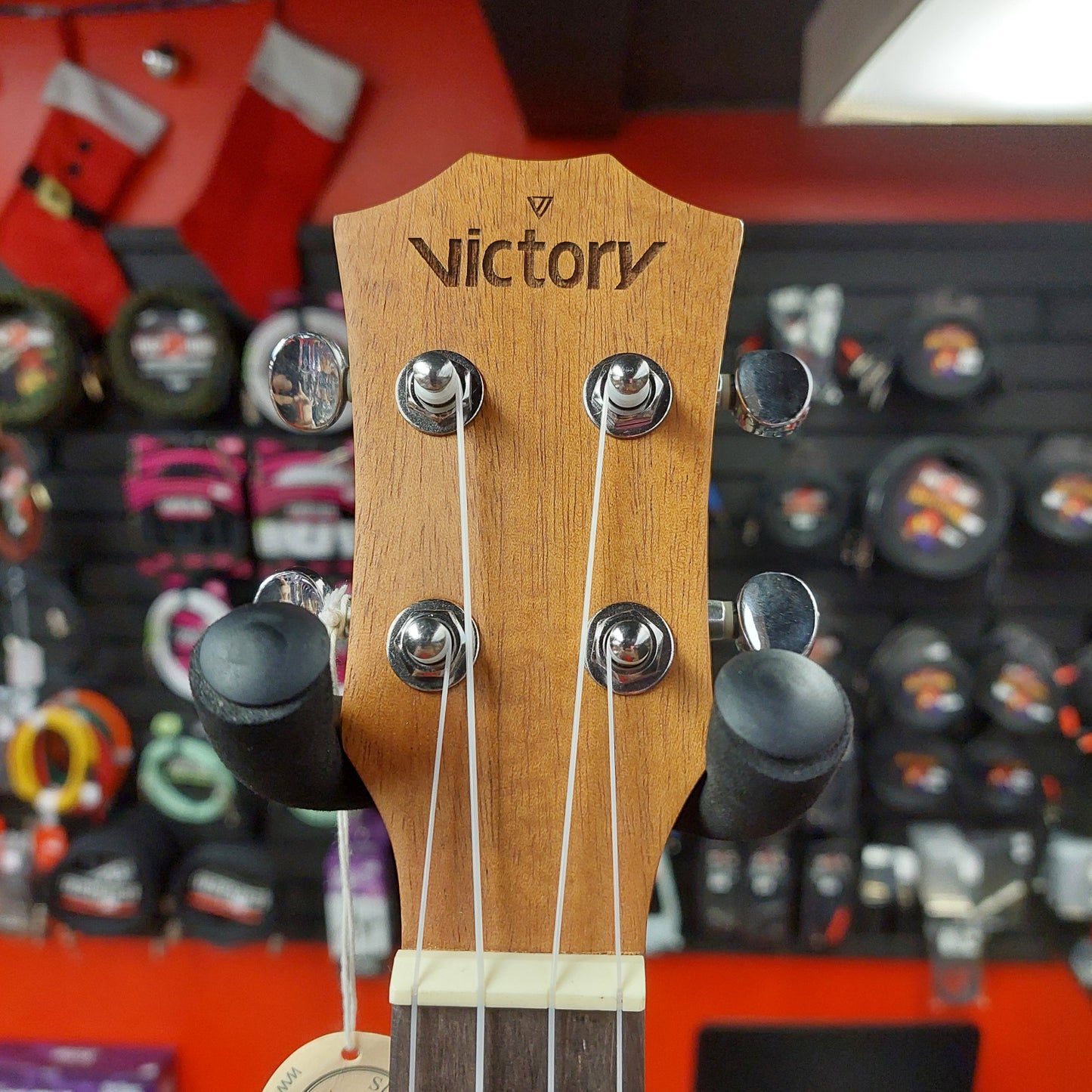 Victory V-23N Concert Ukulele - Mahogany w/ Victory Gig Bag & Strap