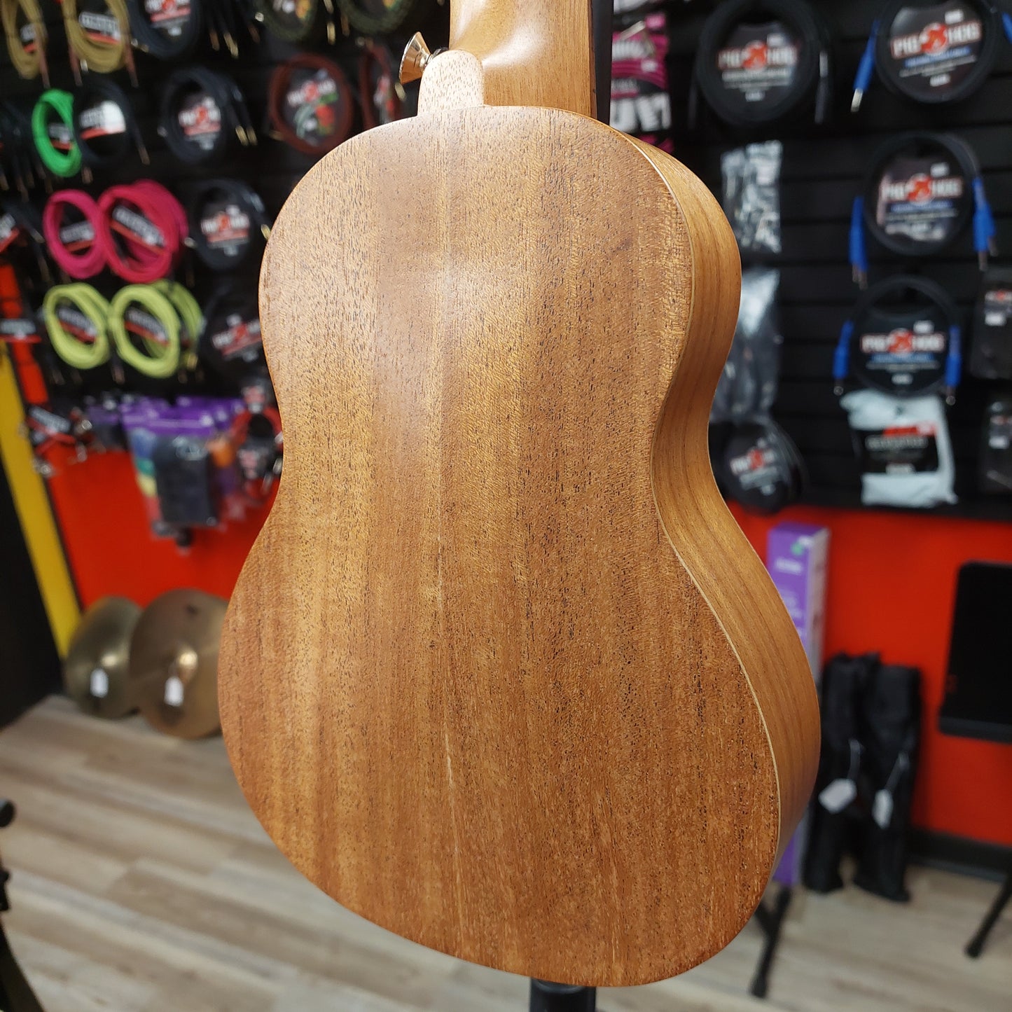 Victory V-21N Soprano Ukulele - Mahogany w/ Victory Gig Bag & Strap