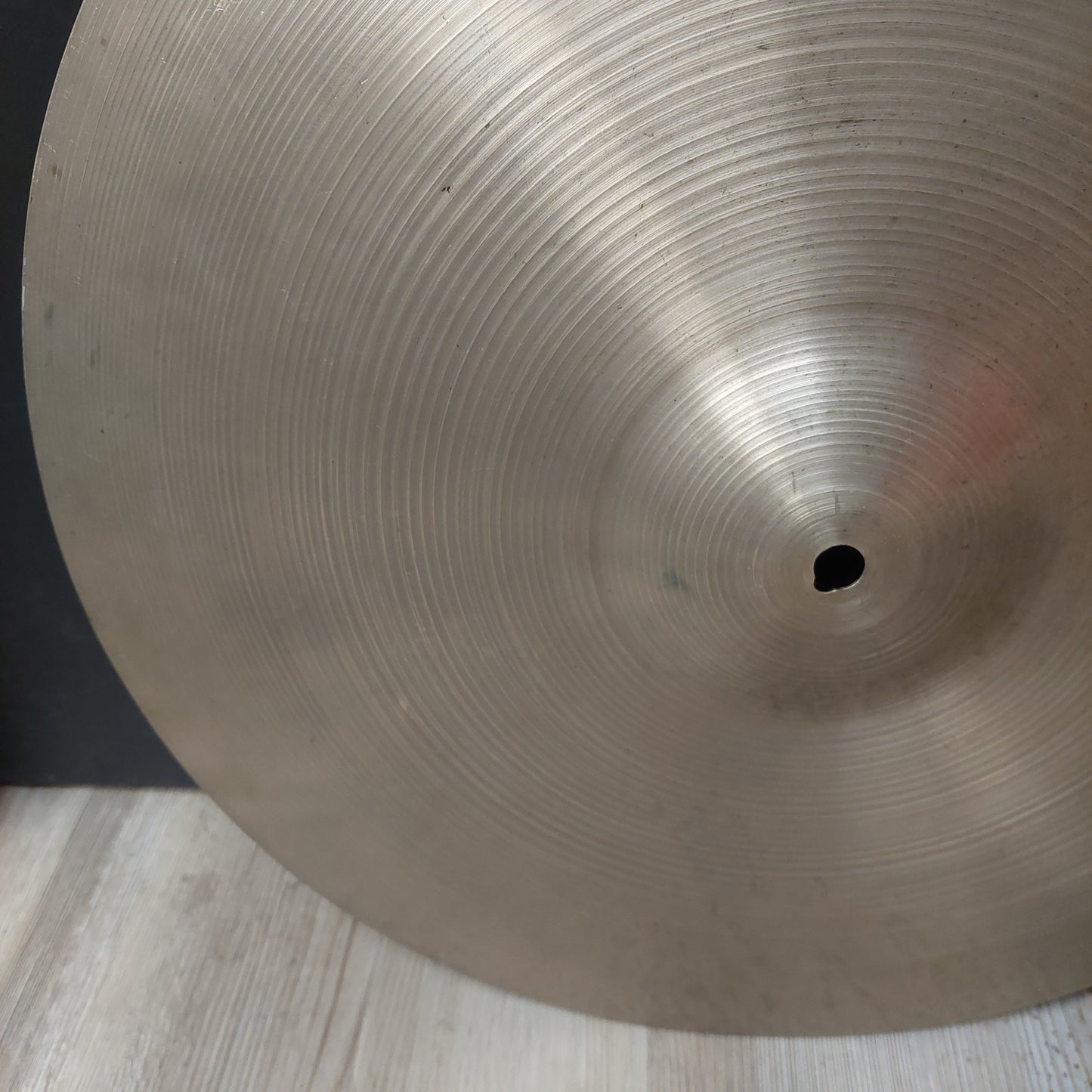 1960's 18” Zildjian 3 dot Crash Cymbal (USED) "Made In USA" (Has Chip On Edge & Keyhole Wear) "Sold As Is"