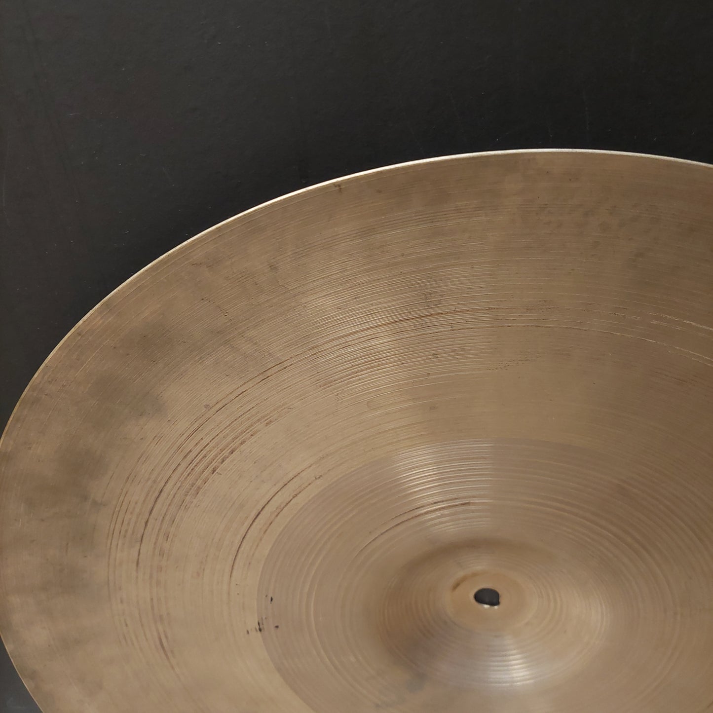 1960's 18” Zildjian 3 dot Crash Cymbal (USED) "Made In USA" (Has Chip On Edge & Keyhole Wear) "Sold As Is"
