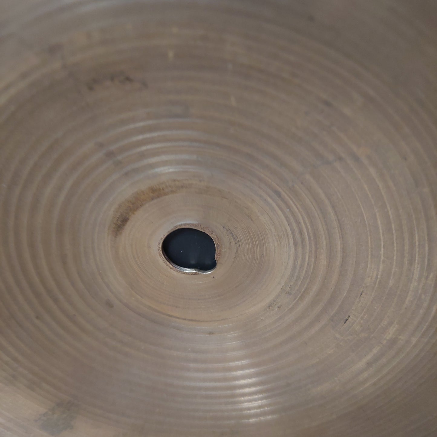 1960's 18” Zildjian 3 dot Crash Cymbal (USED) "Made In USA" (Has Chip On Edge & Keyhole Wear) "Sold As Is"