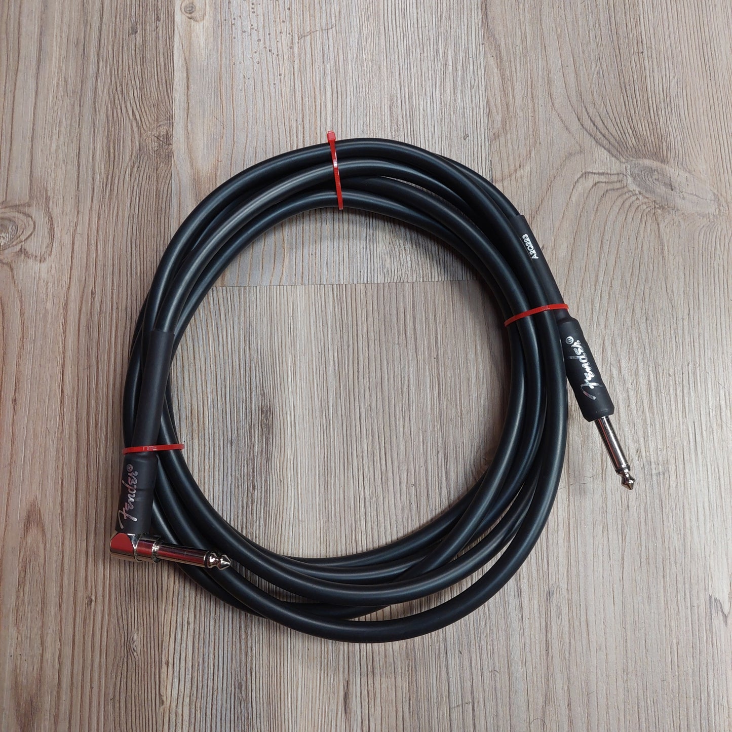 Fender Instrument Cable 10 Feet Straight/Right Angle - Black