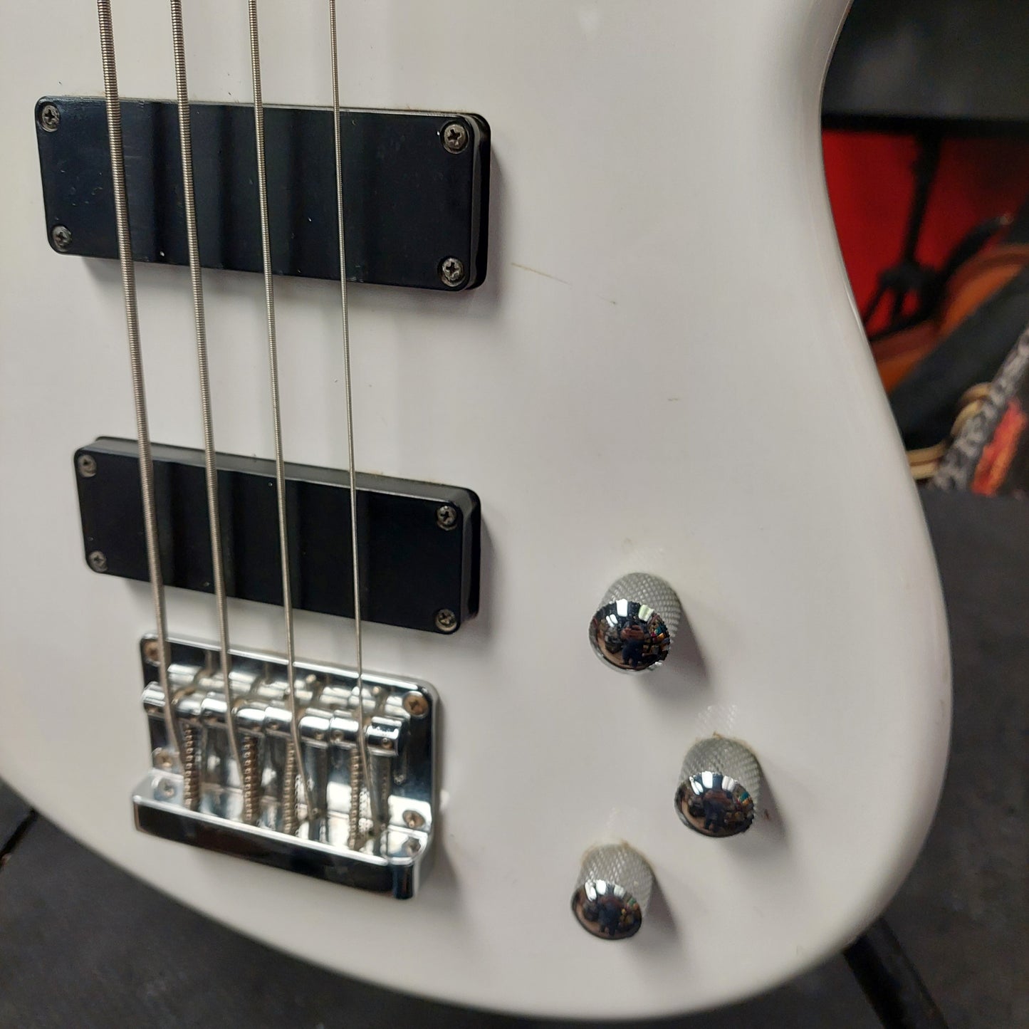 2000's DEAN EDGE-ONE 4-STRING BASS GUITAR - WHITE "Made in Korea" SN# D20060649