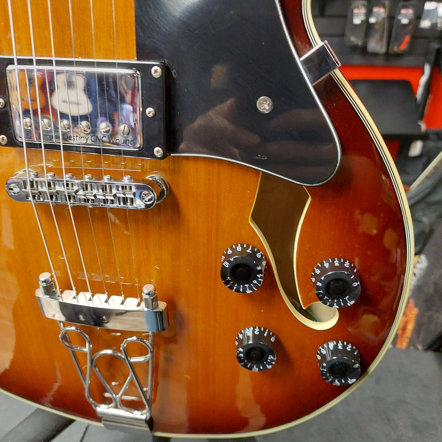2010's IYV Hollow Body Electric Guitar - Sunburst (USED) SN# 121044240