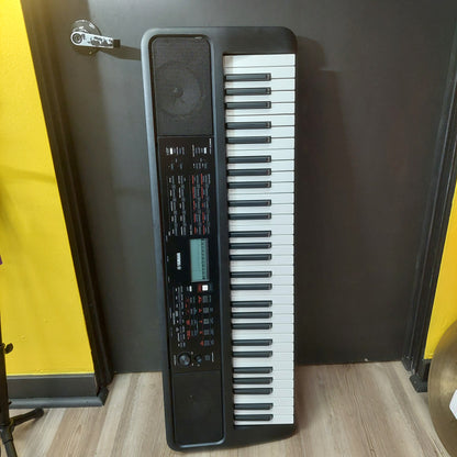Yamaha PSR-E383 61-Key Portable Keyboard - Black (USED)
