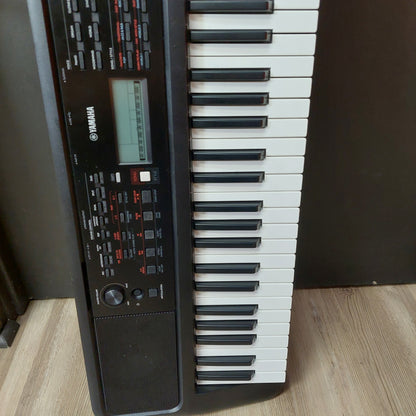 Yamaha PSR-E383 61-Key Portable Keyboard - Black (USED)