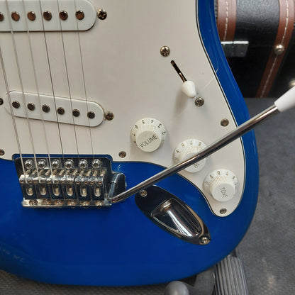 Silvertone SSS Strat Electric Guitar - Blue (USED)
