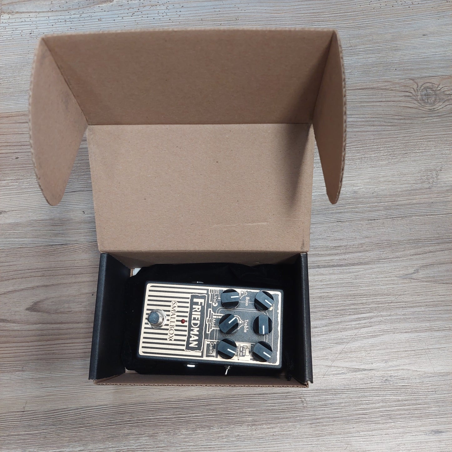 FRIEDMAN SMALLBOX EFFECTS PEDAL w/ Original Box (USED) "Made In USA" SN# 3790221757