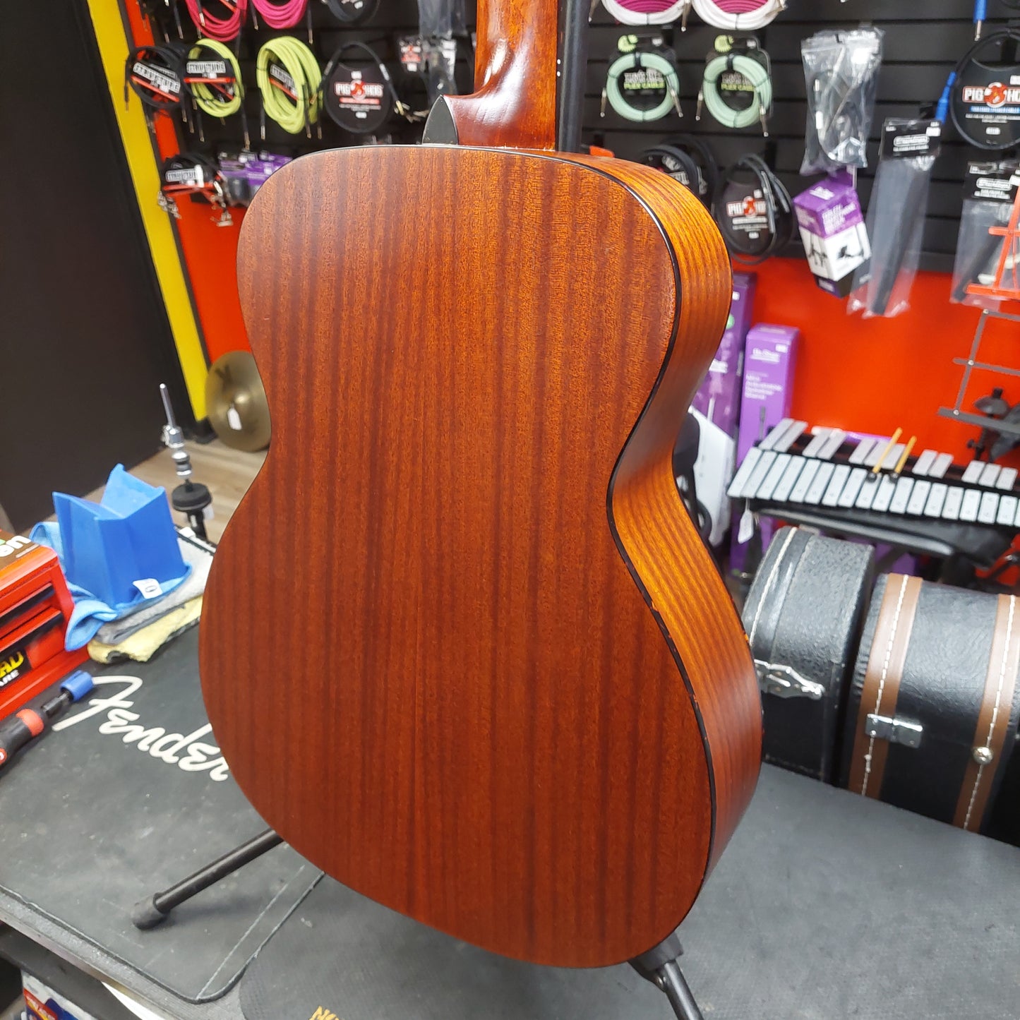 Eastman E2OM Cedar Top Acoustic Guitar - Natural w/ Eastman Poly Gig Bag SN# M2216367
