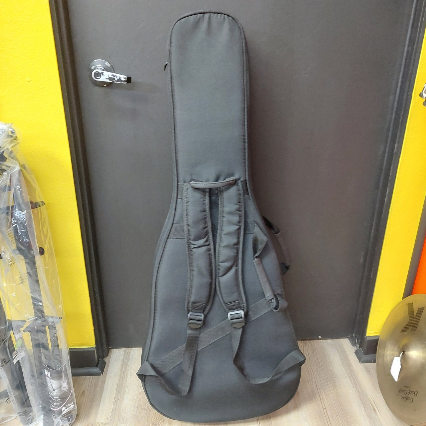 Eastman E2OM Cedar Top Acoustic Guitar - Natural w/ Eastman Poly Gig Bag SN# M2216367