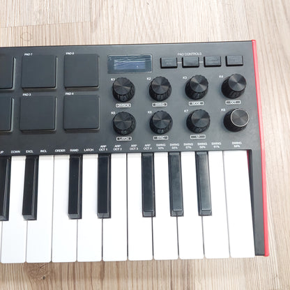 AKAI MPK mini 25-Key Midi Controller w/ Original Box  SN# (21)A12005248726265
