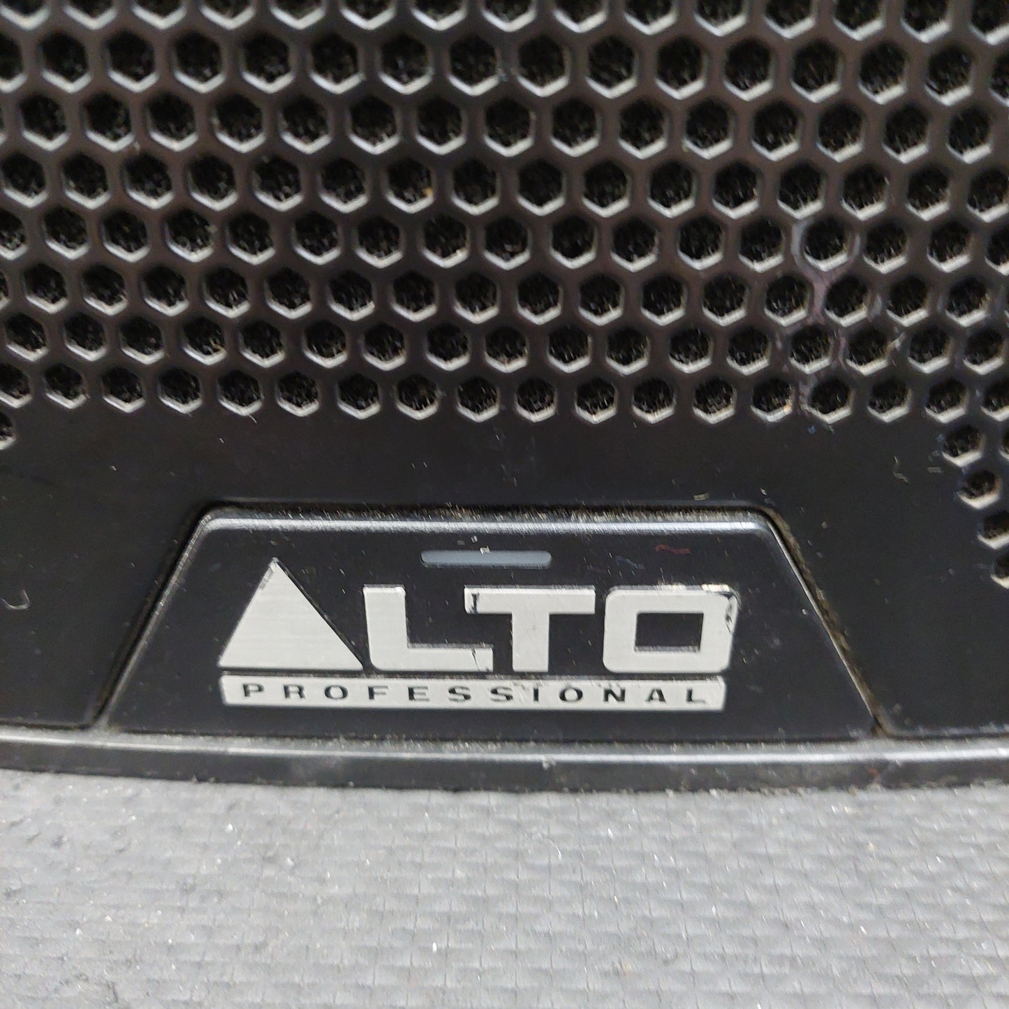 Alto Professional TS212 1100-Watt 12" 2-Way Powered Loudspeaker (USED) SN #(21)UT1608112828574