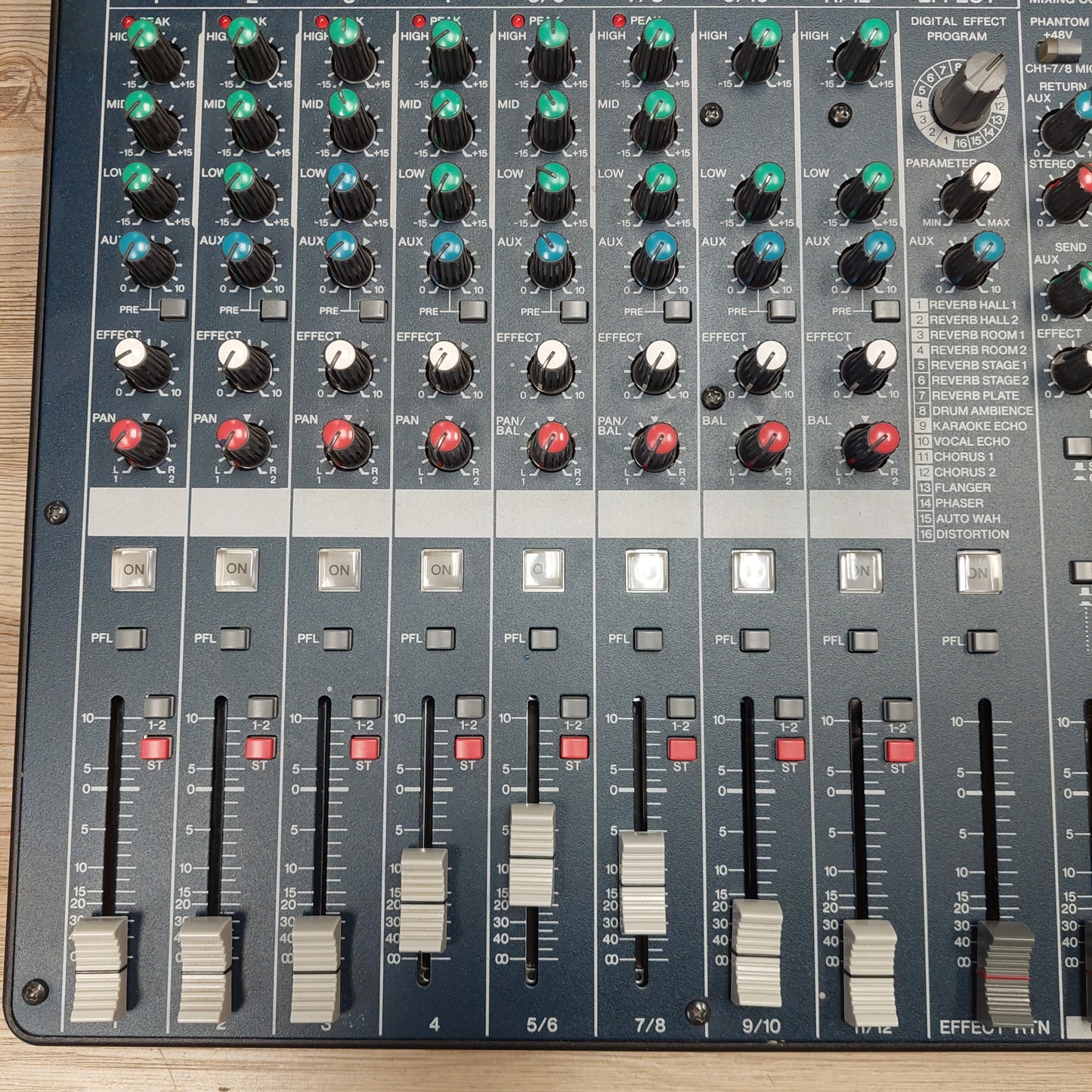 YAMAHA MG124CX Mixing Console w/ Power Supply (USED) SN# 21UCCRL01442