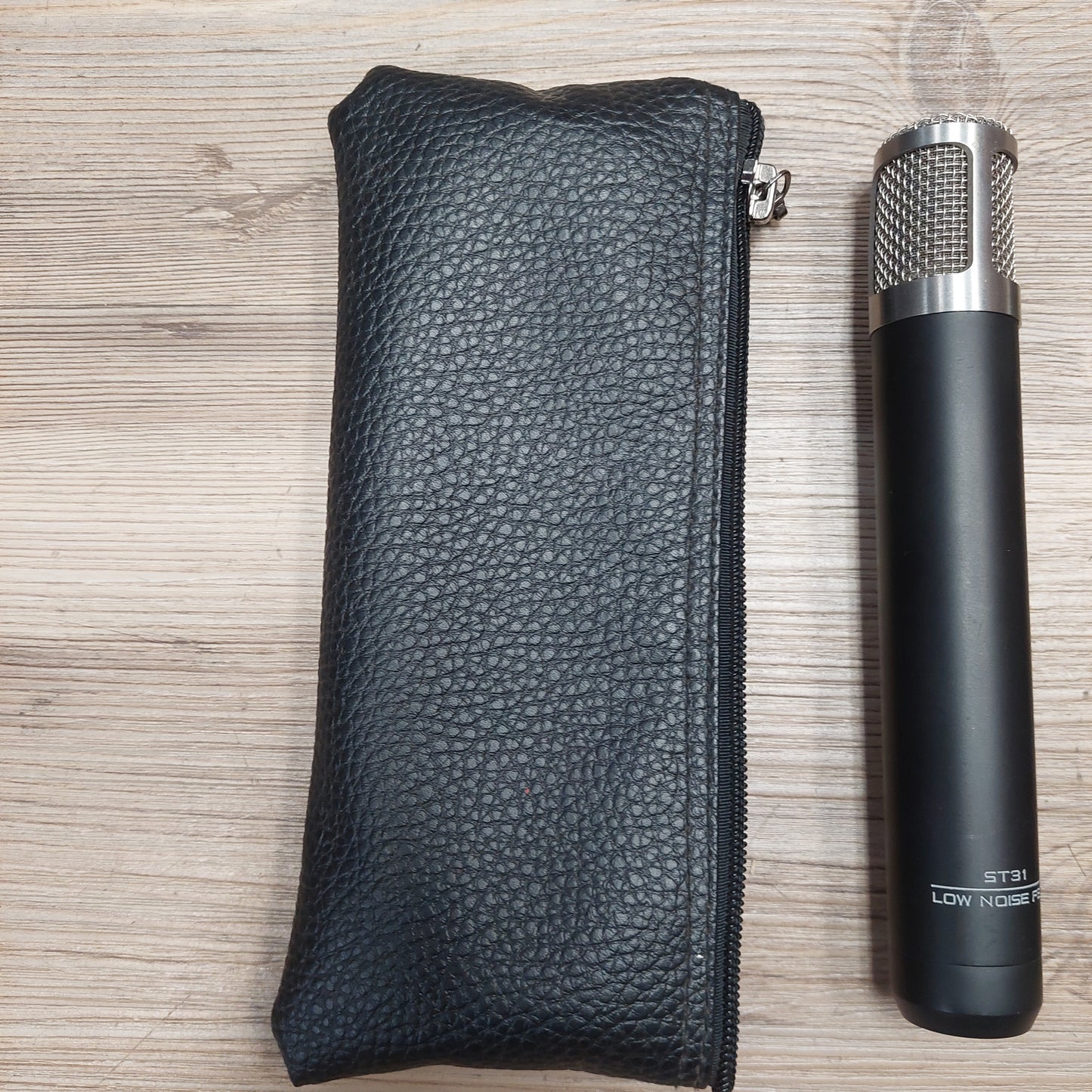 STERLING AUDIO ST31 LOW NOISE FET MICROPHONE SET w/ POUCH (USED)