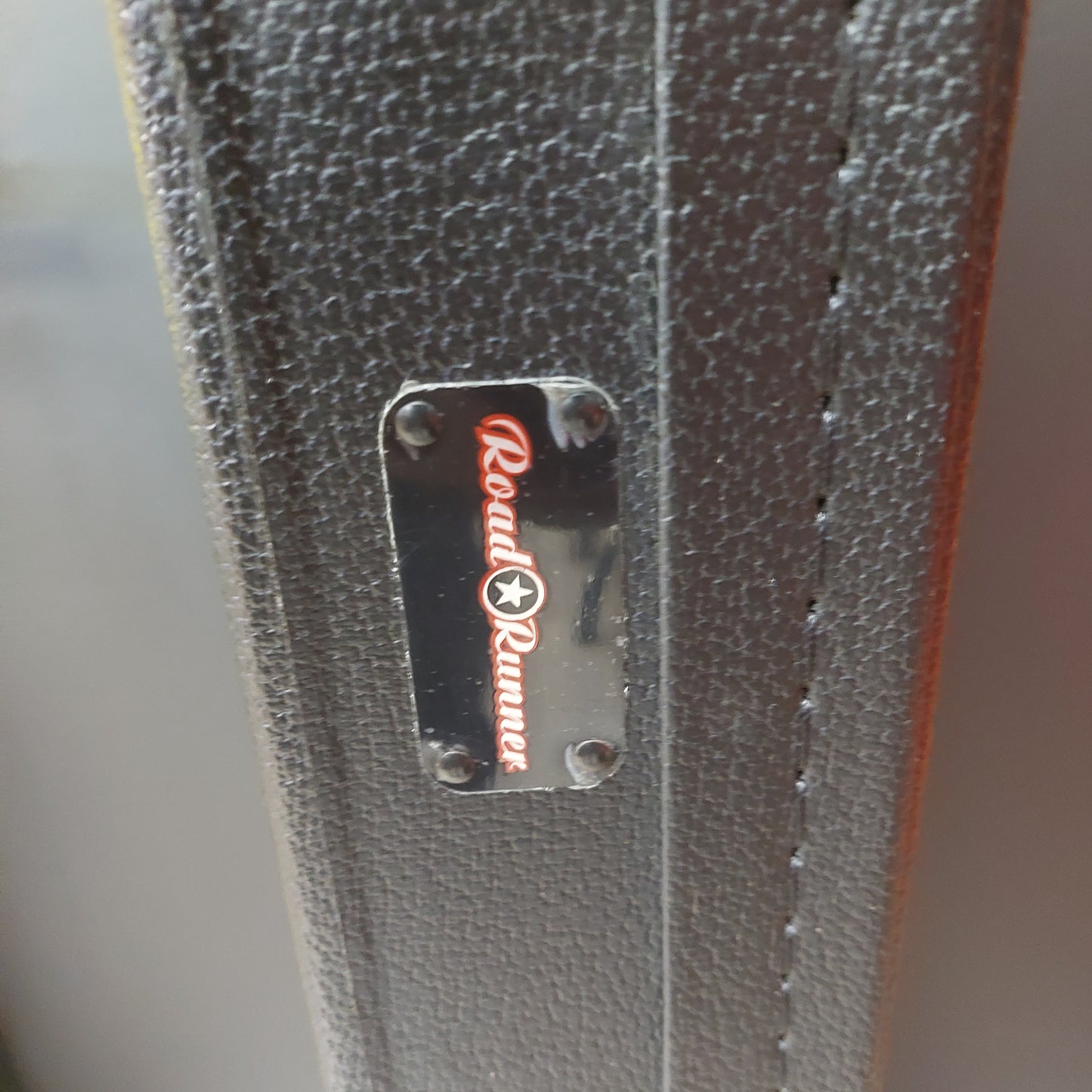 Road Runner Electric Guitar/Strat Hard Case - Black (USED)
