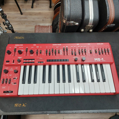 Behringer MS-1 MK II-RD Analog Synthesizer - Red w/ Original Box (USED)