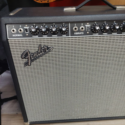 2000's Fender Twin Reverb Guitar Combo Amplifier w/ Footswitch (USED) "Made In USA"