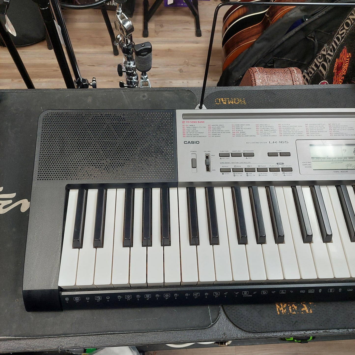 Casio LK-165 61-Key Portable Keyboard w/ Power Supply (USED)