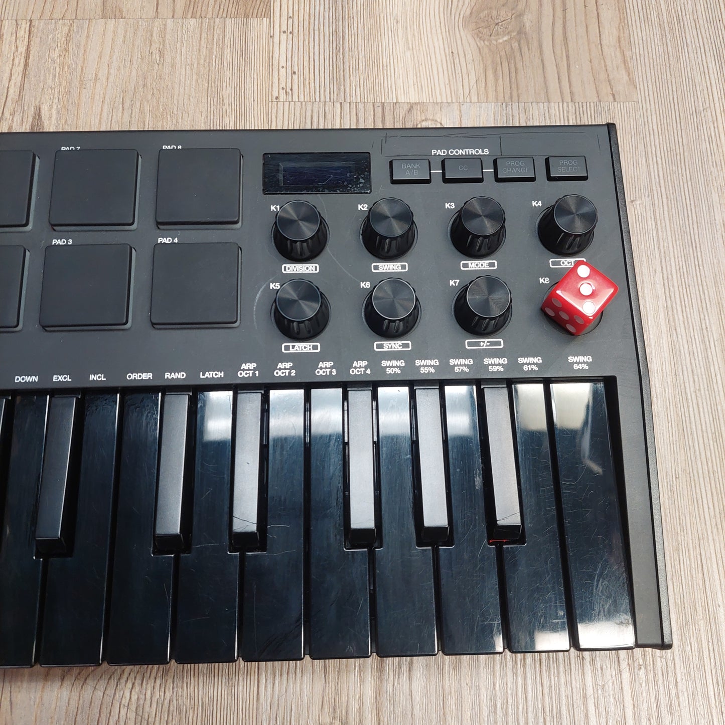 AKAI MPK mini MIDI Keyboard - Black w/ USB Cable & Custom Dice Knob (USED) SN# (21)A12108249387407